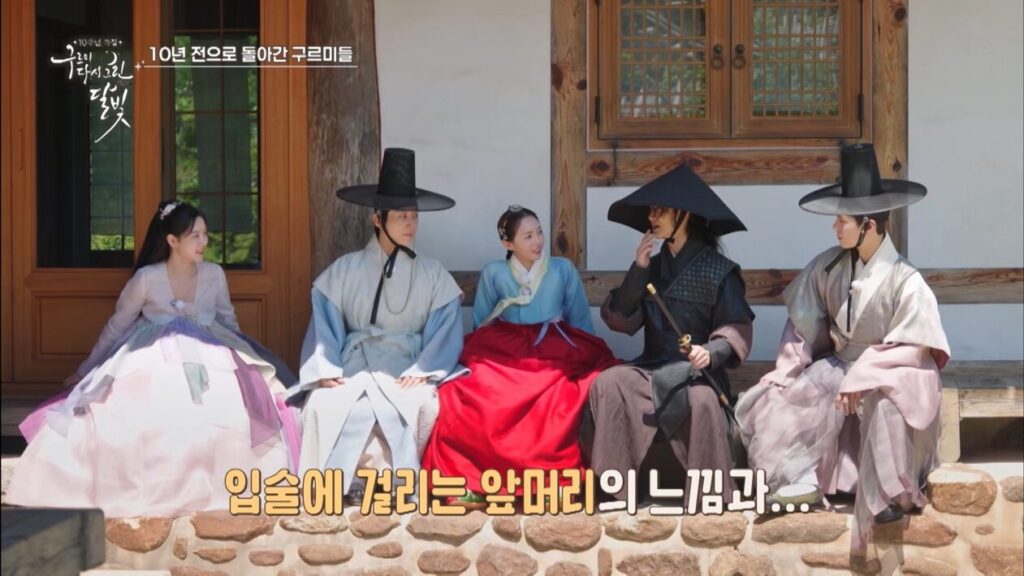 Love in the Moonlight cast wearing their original character costumes again ten years later