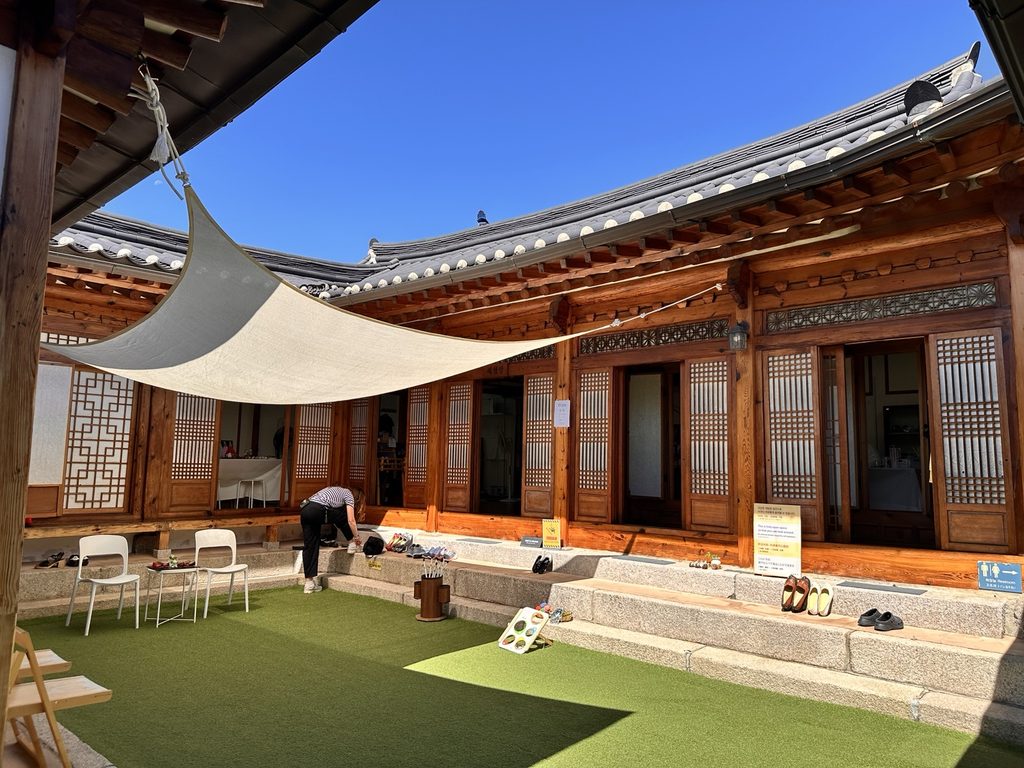 Traditional hanok courtyard in Bukchon, Seoul