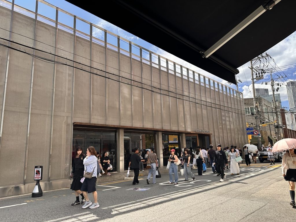 New Balance store on busy Yeonmujang-gil in Seongsu, Seoul