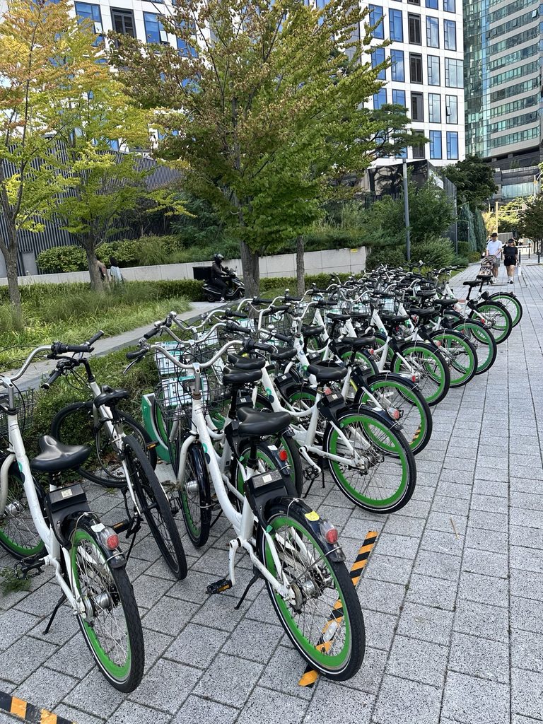 Ttareungi Seoul Public Bicycles at a rental station