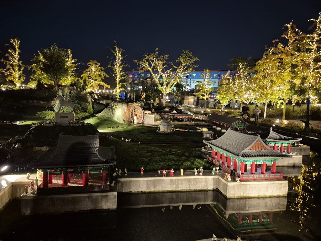 Korean traditional architecture in LEGOLAND Korea Miniland at night