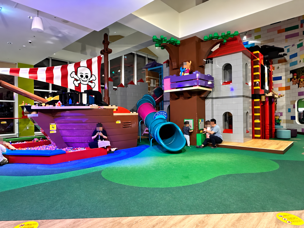 Indoor kids play area at LEGOLAND Korea Hotel