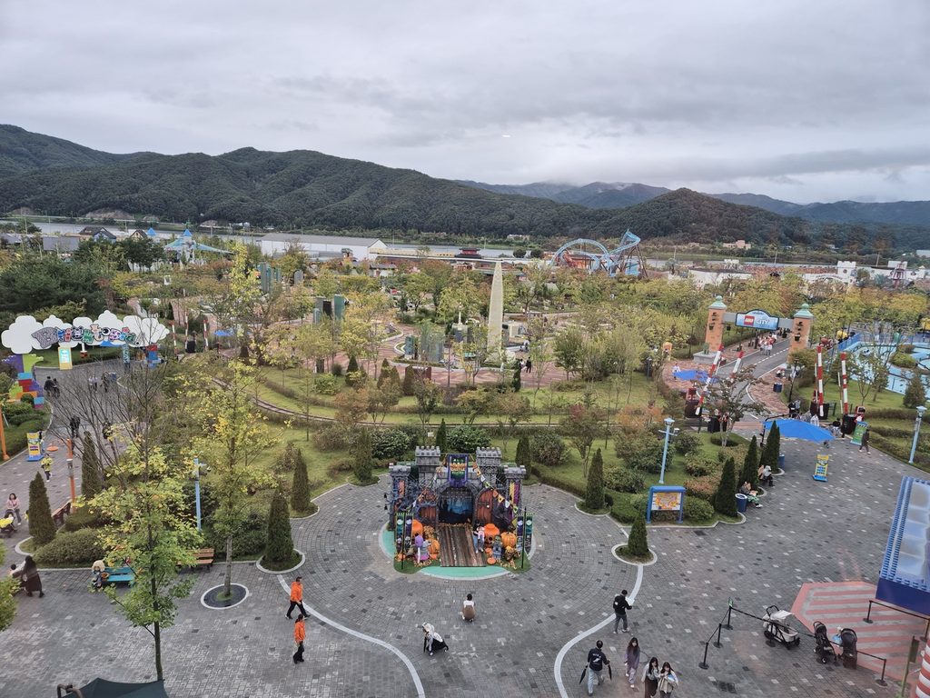 LEGOLAND Korea on a cloudy fall day